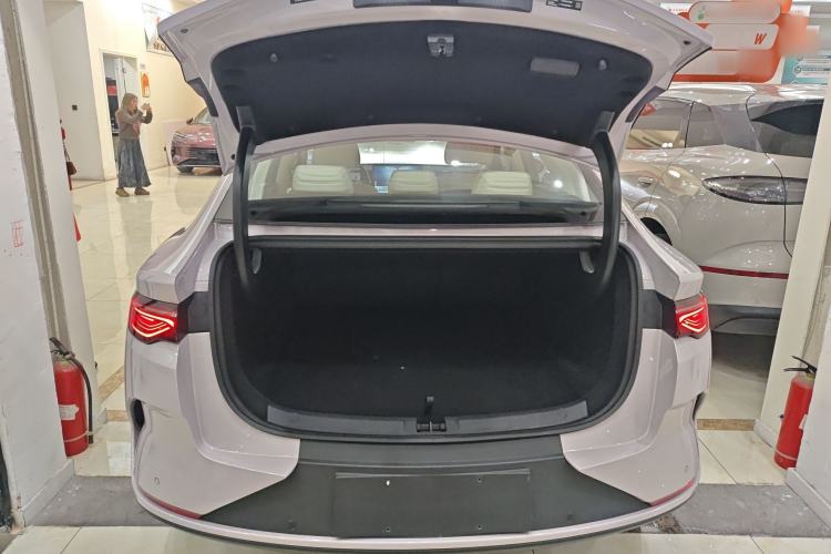 Used BYD Qin L 2025 EV 545KM Cloud Suspension Edition Trunk