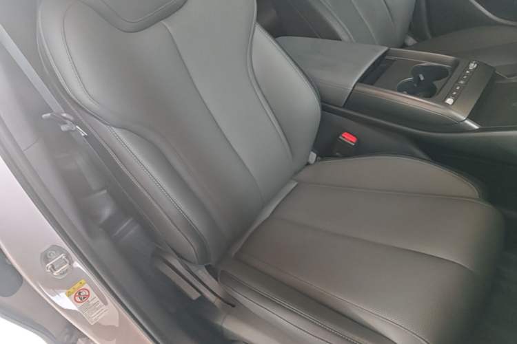 Used BYD Qin L 2025 EV 470KM Leading Edition Right Front Seat