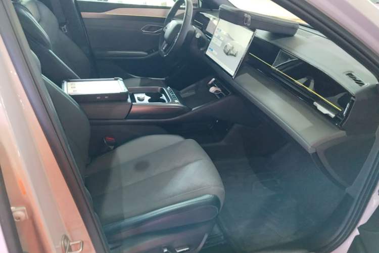 Used BYD Qin L 2025 EV 545KM Cloud Suspension Edition Right Front Seat