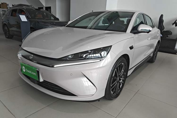 BYD Qin L 2025 EV 545KM Cloud Suspension Edition