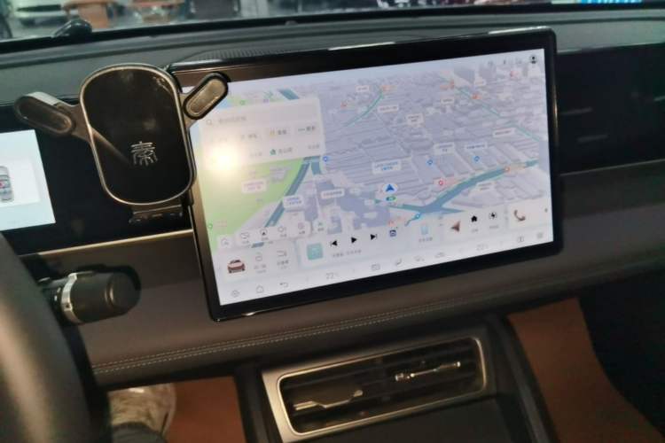 Used BYD Qin L 2025 DM-i Smart Drive 80KM Leading Model Audio And AC Panel