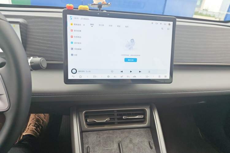 Used BYD Qin L 2025 DM-i Smart Drive 80KM Leading Model Audio And AC Panel