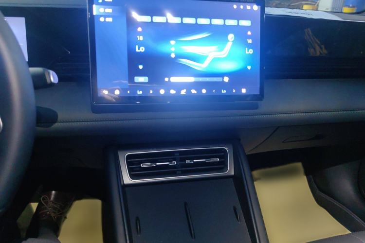 Used BYD Qin L 2025 EV 545KM Beyond Version Audio And AC Panel