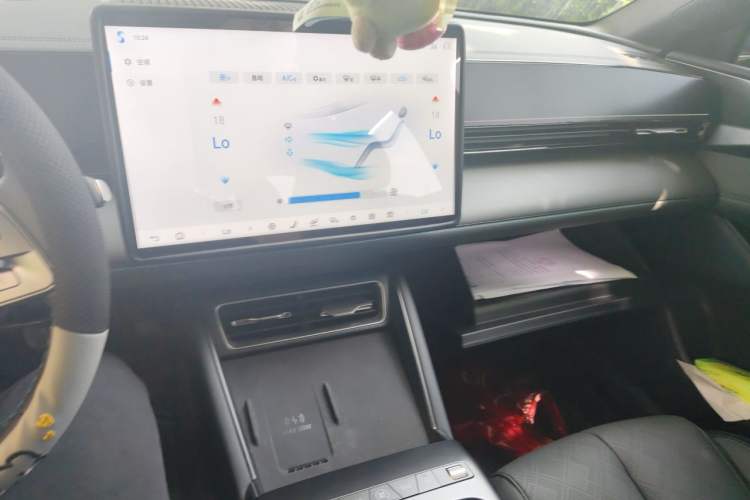 Used BYD Qin L 2025 EV 545KM Cloud Suspension Edition Audio And AC Panel