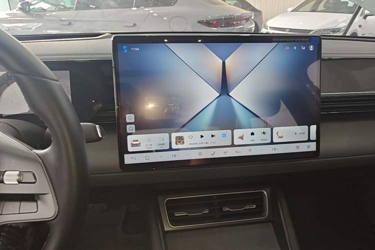 Used BYD Qin L 2025 EV 545KM Excellence Edition Audio And AC Panel