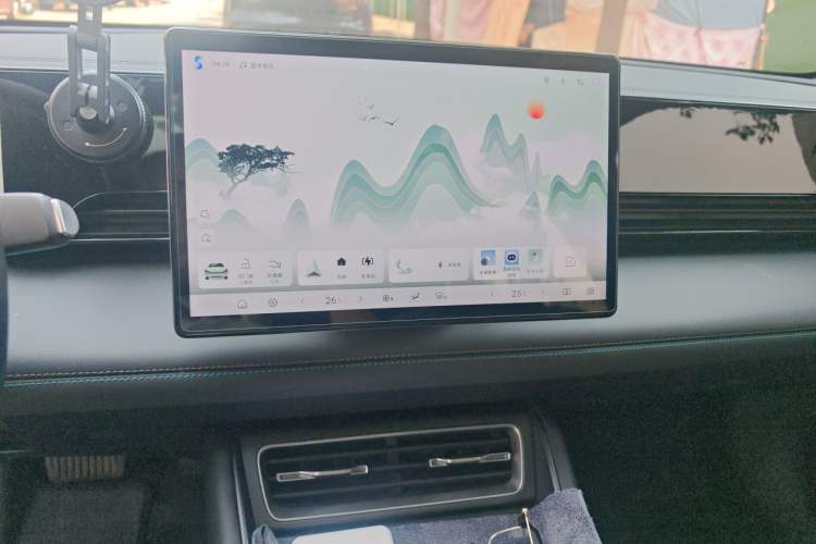 Used BYD Qin L 2025 EV 545KM Beyond Version Audio And AC Panel
