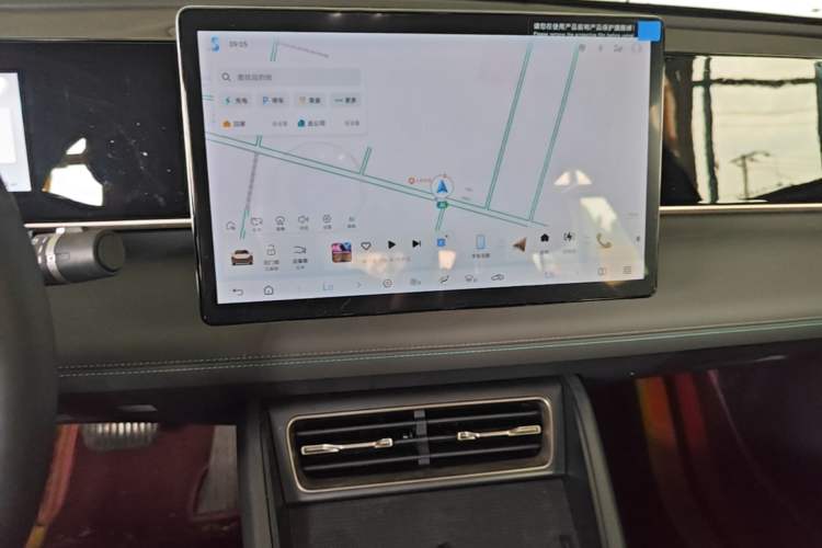 Used BYD Qin L 2025 DM-i Smart Drive 80KM Leading Model Audio And AC Panel