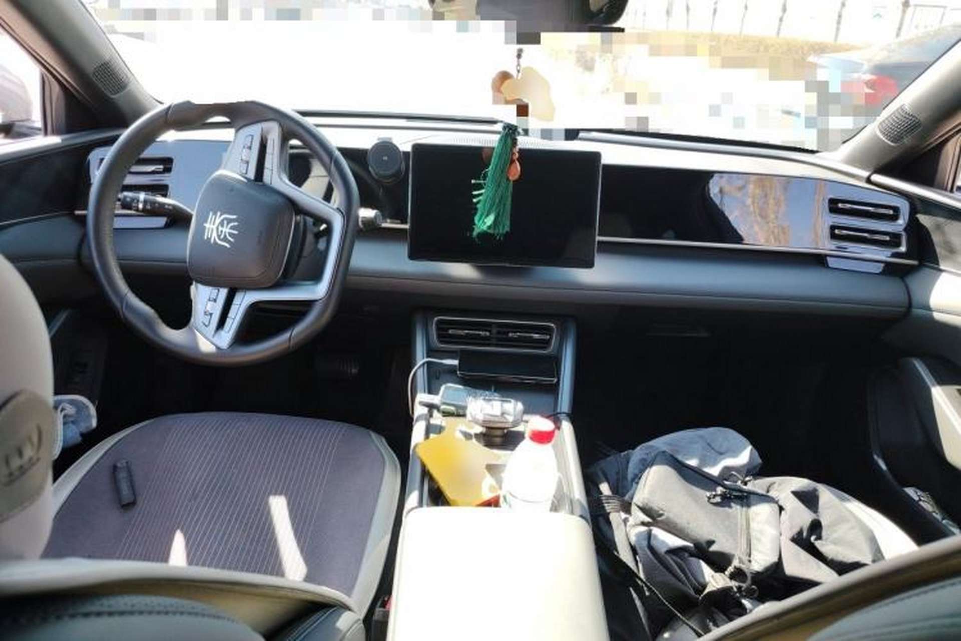 Used BYD Qin L 2025 DM-i Smart Drive 80KM Leading Model Center Console