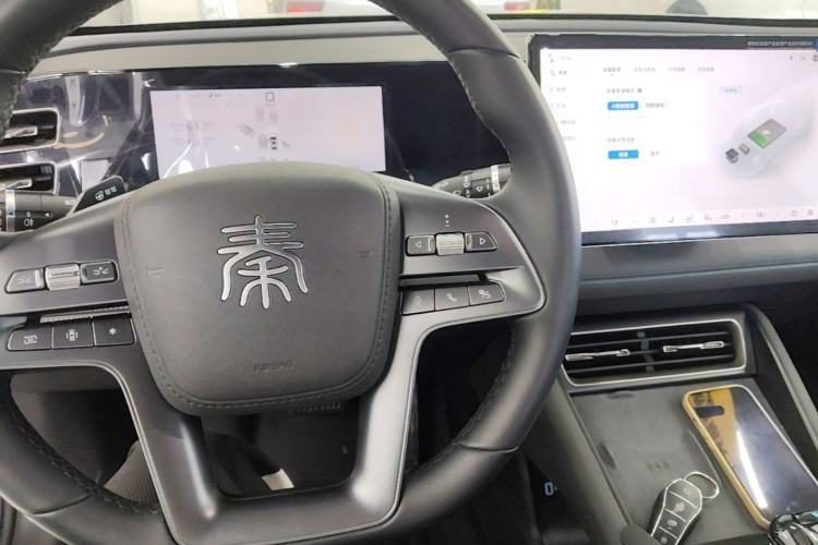 Used BYD Qin L 2025 DM-i Smart Drive 120KM Superior Model Center Console