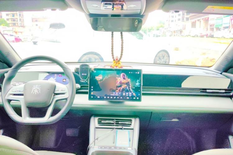 Used BYD Qin L 2025 EV 545KM Beyond Version Center Console