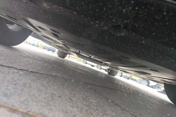 Used BYD Qin L 2025 DM-i Smart Drive 80KM Leading Model Chassis Front