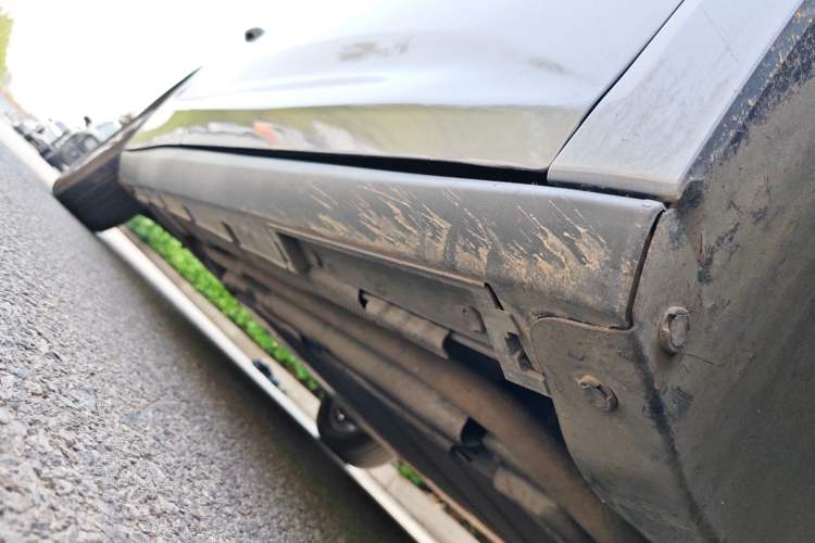 Used BYD Qin L 2025 DM-i Smart Drive 120KM Leading Model Chassis Front Right