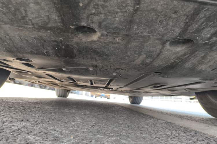 Used BYD Qin L 2025 DM-i Smart Drive 120KM Leading Model Chassis Front