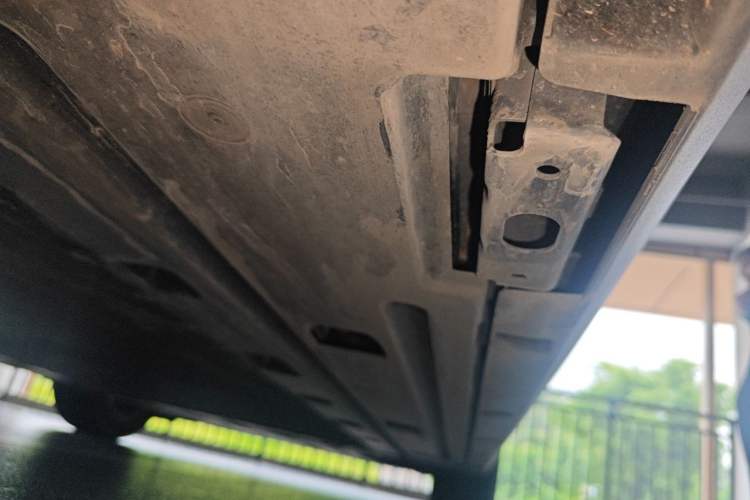 Used BYD Qin L 2025 EV 545KM Beyond Version Chassis Rear Right