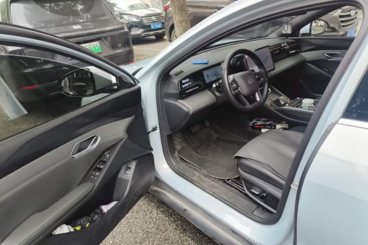 Used BYD Qin L 2025 EV 470KM Leading Edition Driver Seat