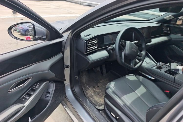 Used BYD Qin L 2025 DM-i Smart Drive 120KM Superior Model Driver Seat