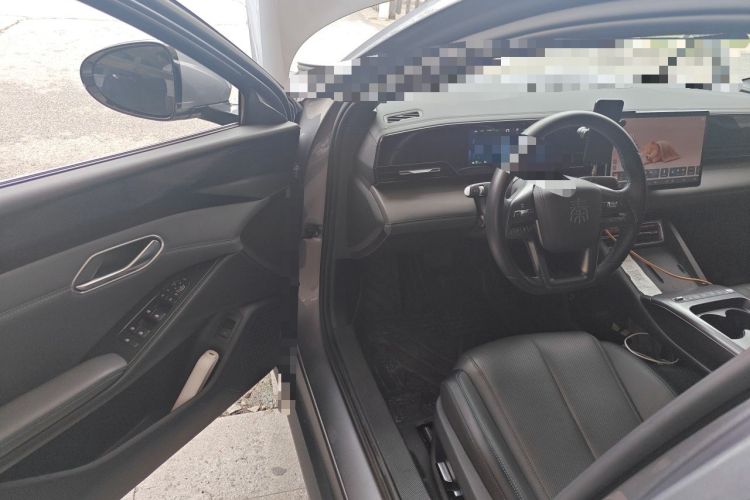 Used BYD Qin L 2025 EV 470KM Leading Edition Driver Seat