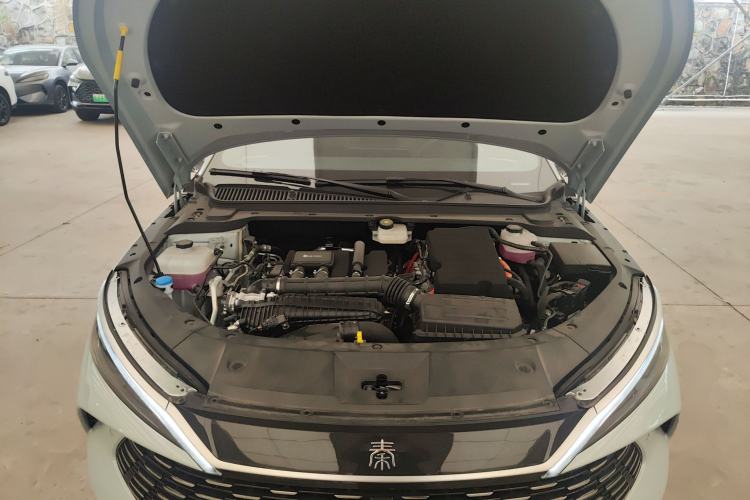 Used BYD Qin L 2025 DM-i Smart Drive 120KM Superior Model Engine Bay