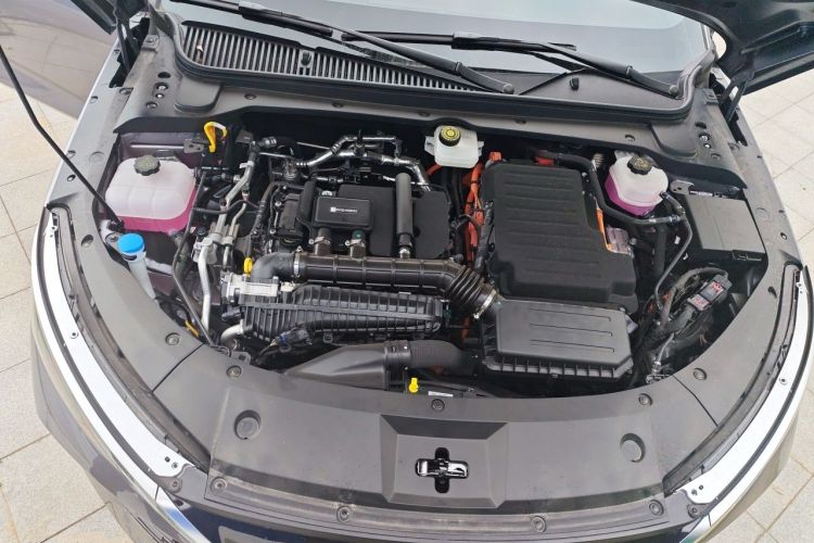 Used BYD Qin L 2025 DM-i Smart Drive 80KM Leading Model Engine Bay