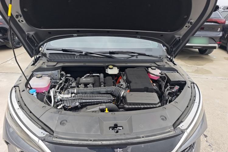 Used BYD Qin L 2025 DM-i Smart Drive 120KM Superior Model Engine Bay