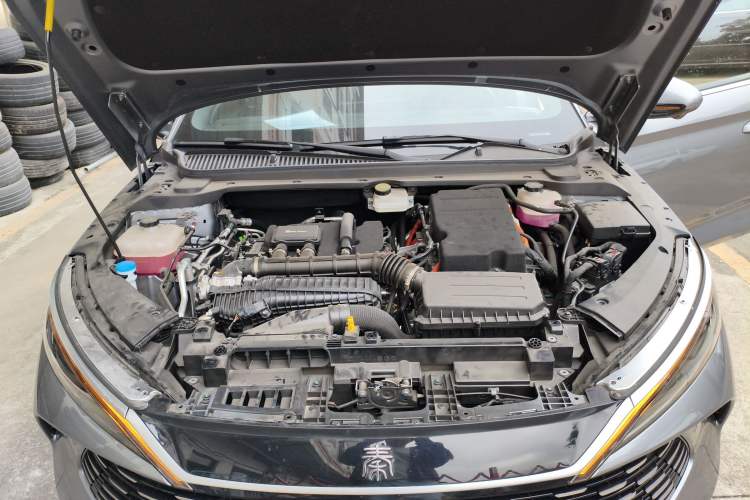 Used BYD Qin L 2025 DM-i Smart Drive 120KM Leading Model Engine Bay