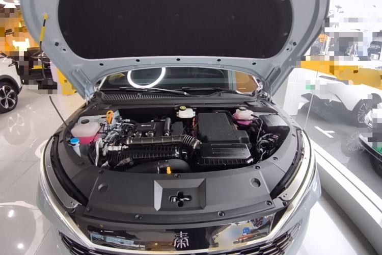 Used BYD Qin L 2025 DM-i Smart Drive 80KM Leading Model Engine Bay