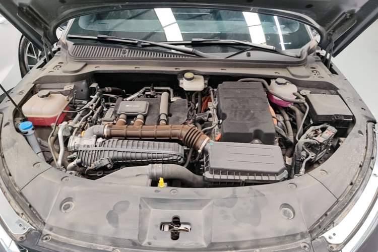 Used BYD Qin L 2025 DM-i Smart Drive 120KM Leading Model Engine Bay