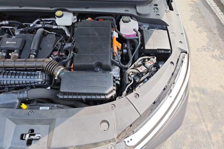 Used BYD Qin L 2025 DM-i Smart Drive 120KM Leading Model Engine Bay Left