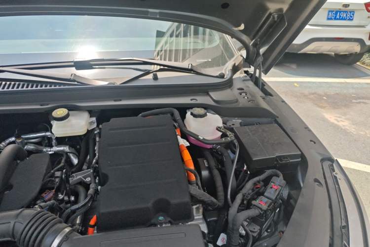 Used BYD Qin L 2025 DM-i Smart Drive 120KM Leading Model Engine Bay Left