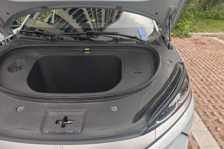 Used BYD Qin L 2025 EV 545KM Beyond Version Engine Bay Left