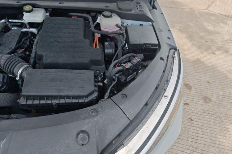Used BYD Qin L 2025 DM-i Smart Drive 80KM Leading Model Engine Bay Left