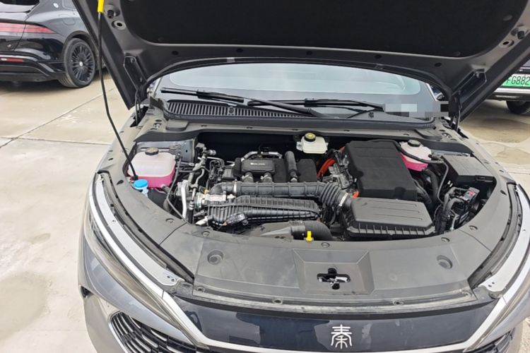 Used BYD Qin L 2025 DM-i Smart Drive 120KM Superior Model Engine Bay Right