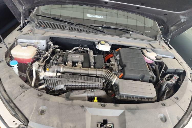 Used BYD Qin L 2025 DM-i Smart Drive 120KM Leading Model Engine Bay