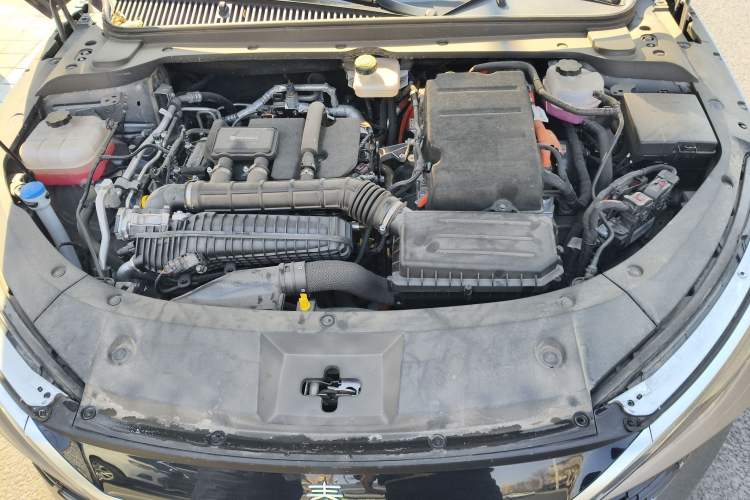 Used BYD Qin L 2025 DM-i Smart Drive 120KM Leading Model Engine Bay