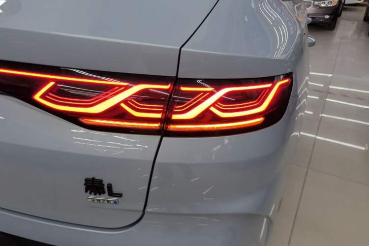 Used BYD Qin L 2025 DM-i Smart Drive 80KM Leading Model Exterior 3