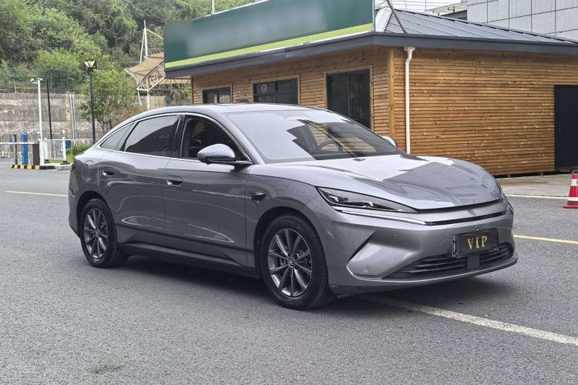 Used BYD Qin L 2025 EV 470KM Leading Edition Exterior 3