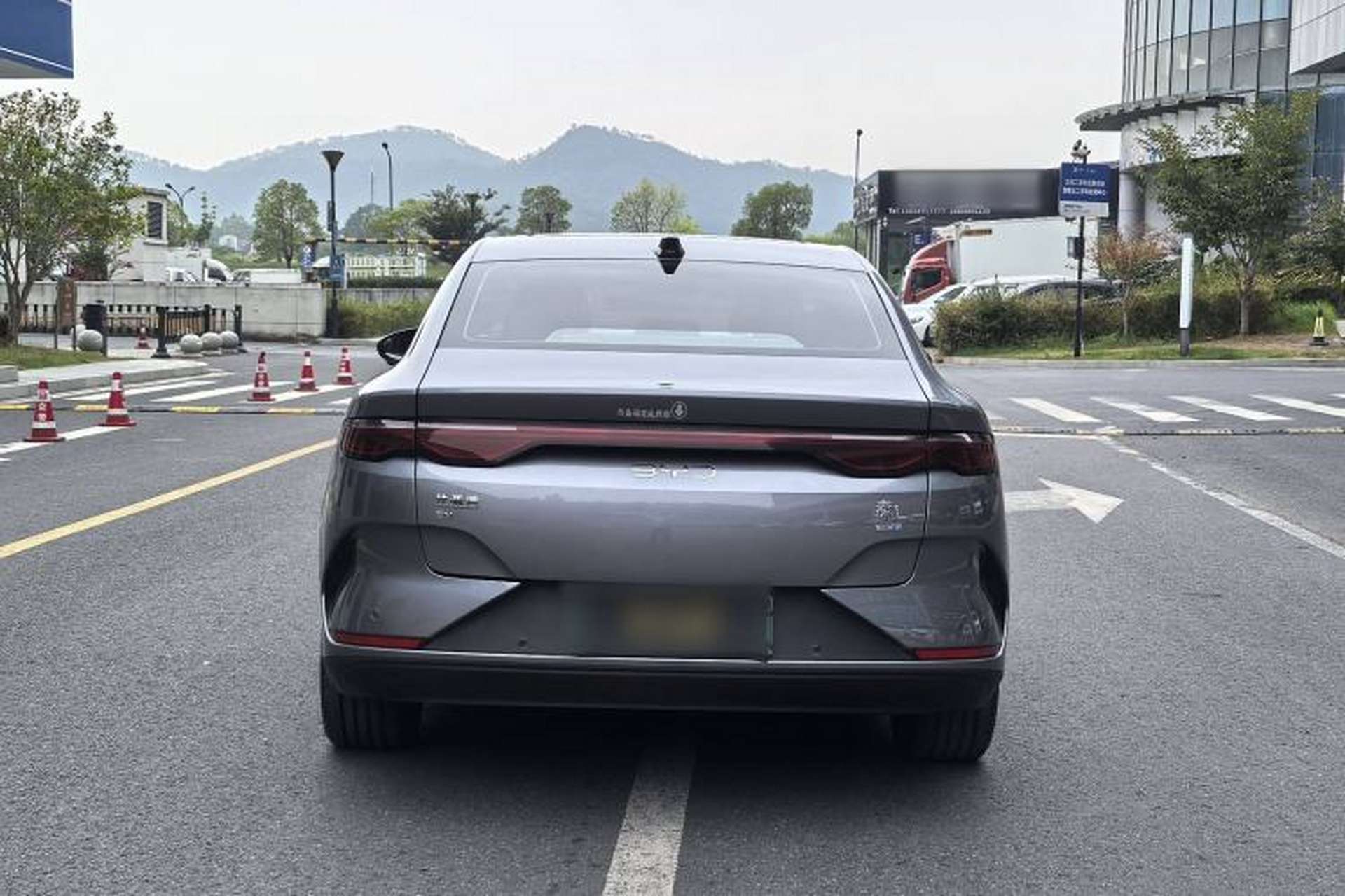 Used BYD Qin L 2025 EV 470KM Leading Edition Exterior 5