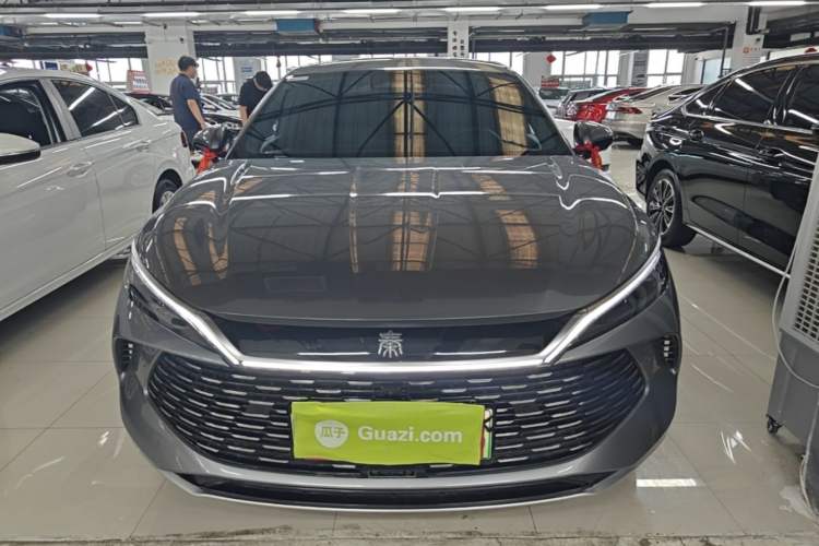 Used BYD Qin L 2025 DM-i Smart Drive 80KM Leading Model Front