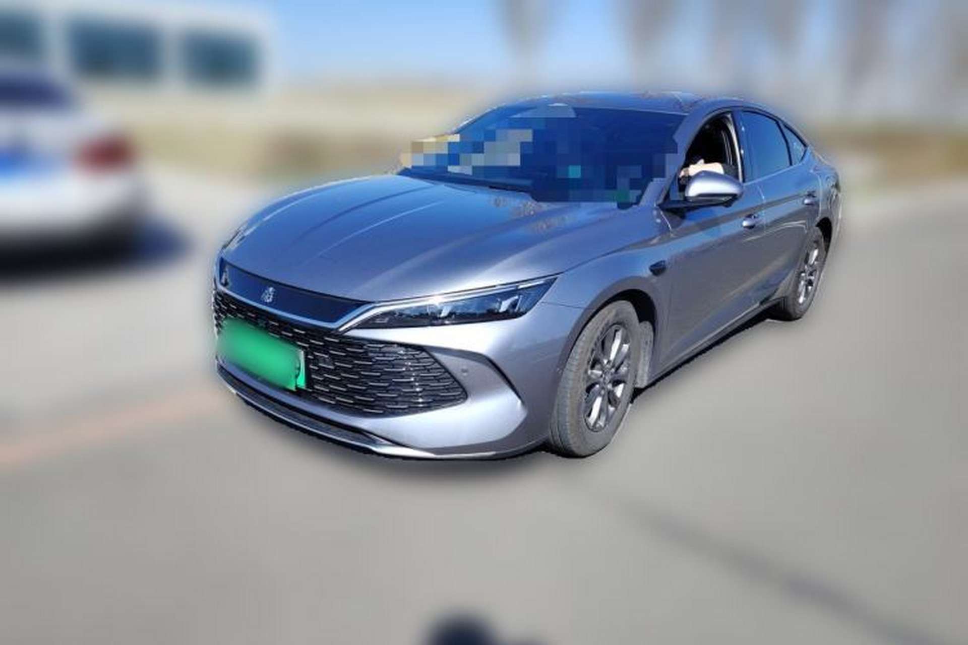 Used BYD Qin L 2025 DM-i Smart Drive 80KM Leading Model Front Left 45 Deg