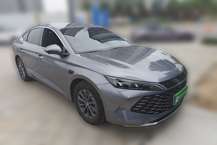 Used BYD Qin L 2025 DM-i Smart Drive 80KM Leading Model Front Right 45 Deg