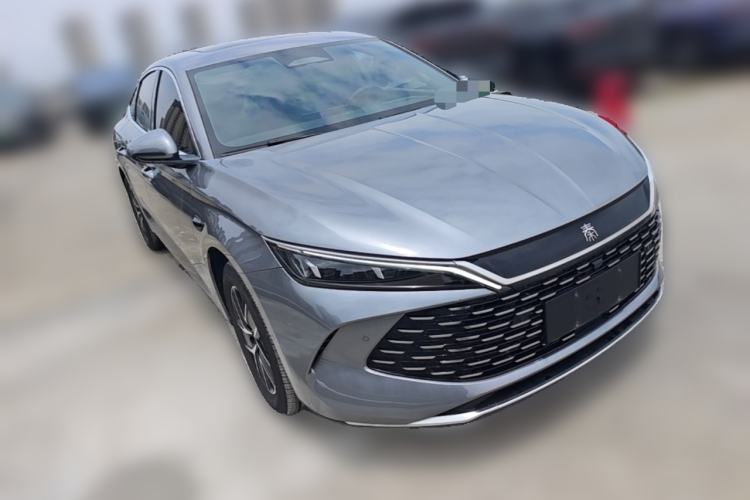 Used BYD Qin L 2025 DM-i Smart Drive 120KM Superior Model Front Right 45 Deg