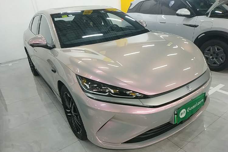 Used BYD Qin L 2025 EV 545KM Excellence Edition Front Right 45 Deg