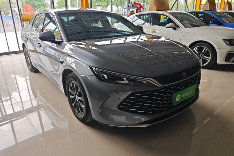 Used BYD Qin L 2025 DM-i Smart Drive 80KM Leading Model Front Right 45 Deg