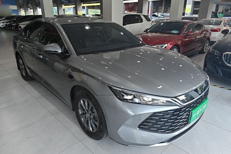 Used BYD Qin L 2025 DM-i Smart Drive 80KM Leading Model Front Right 45 Deg