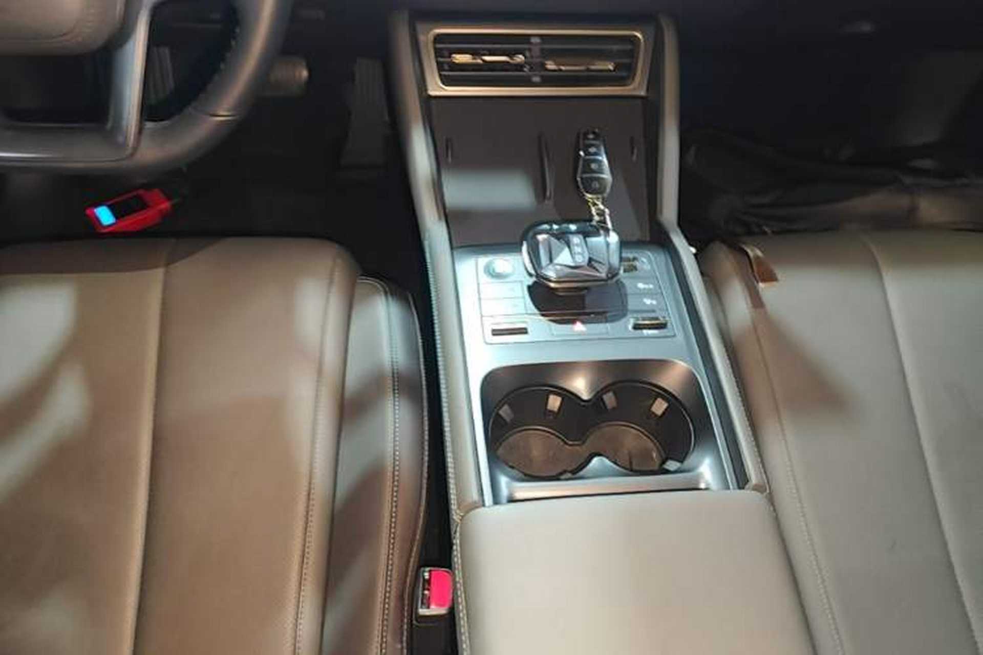 Used BYD Qin L 2025 DM-i Smart Drive 120KM Leading Model Gear Lever