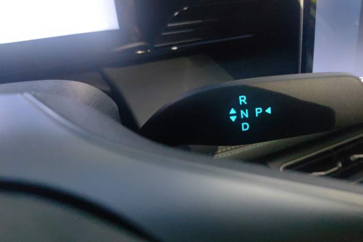 Used BYD Qin L 2025 EV 545KM Beyond Version Gear Lever
