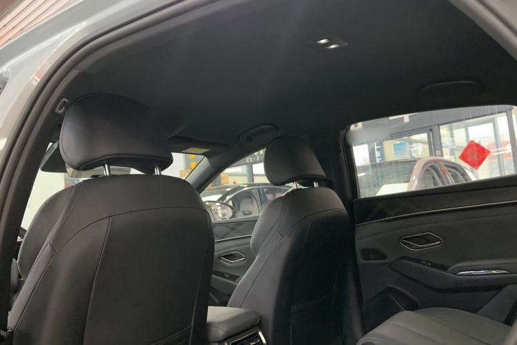 Used BYD Qin L 2025 DM-i Smart Drive 80KM Leading Model Headliner