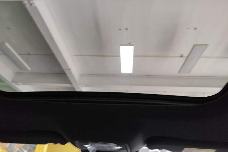 Used BYD Qin L 2025 DM-i Smart Drive 80KM Superior Model Headliner