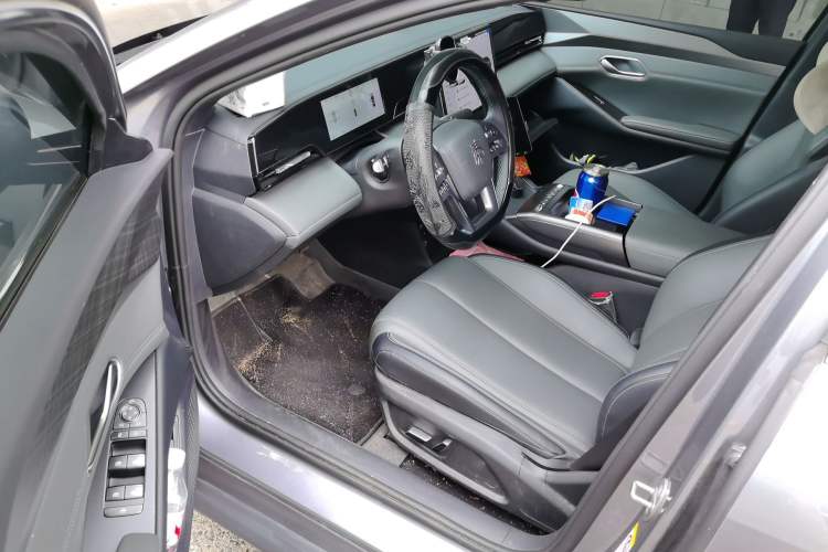 Used BYD Qin L 2025 EV 545KM Beyond Version Interior 3