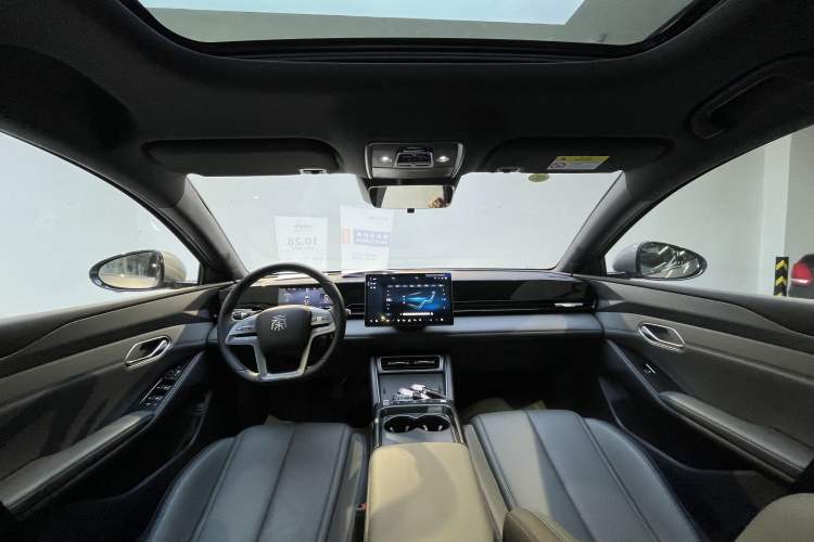 Used BYD Qin L 2025 EV 545KM Beyond Version Interior 5
